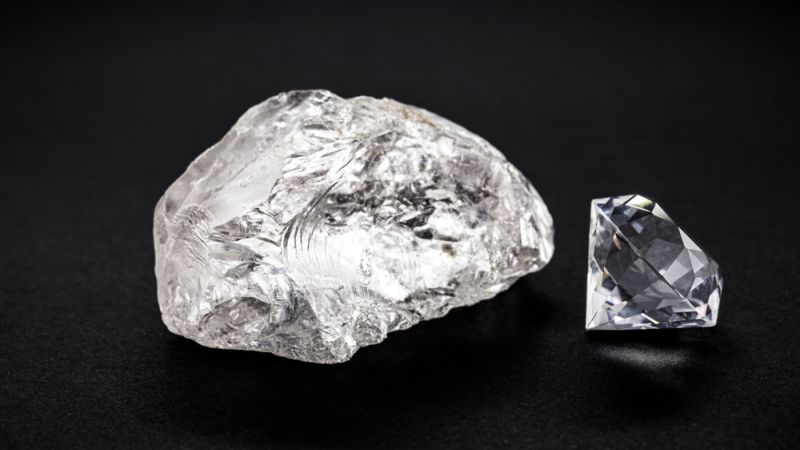 Diamond Vs. Quartz: Comparison Guide