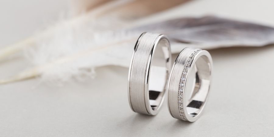 Platinum Vs. White Gold: Which One Is Better?